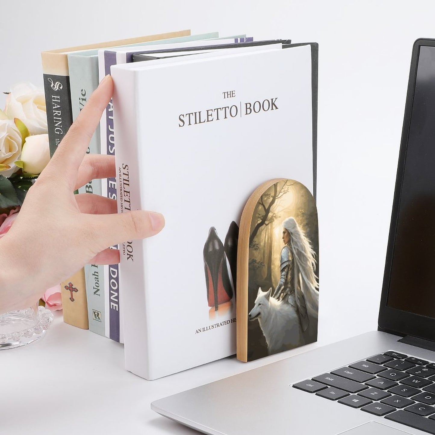 Fantasy Queen Wood Bookends, Featuring ACOTAR and Aelin themes