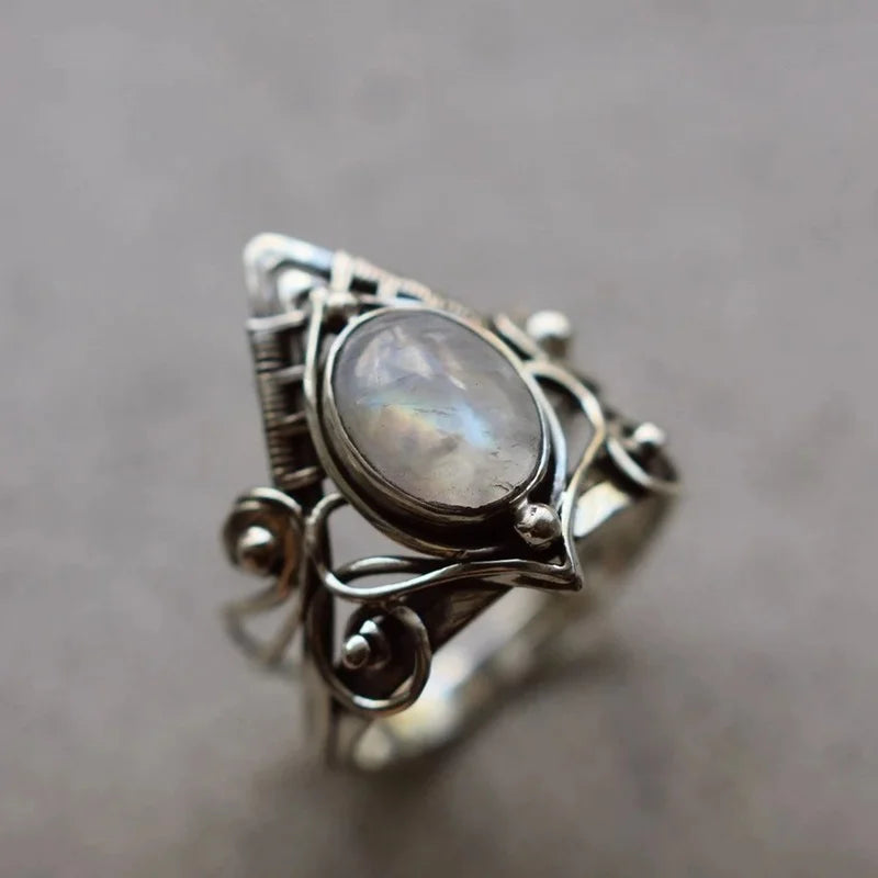 Vintage Tibetan moonstone Crystal Ring, Boho Antique Indian Moonstone Ring - The Witchy Gypsy
