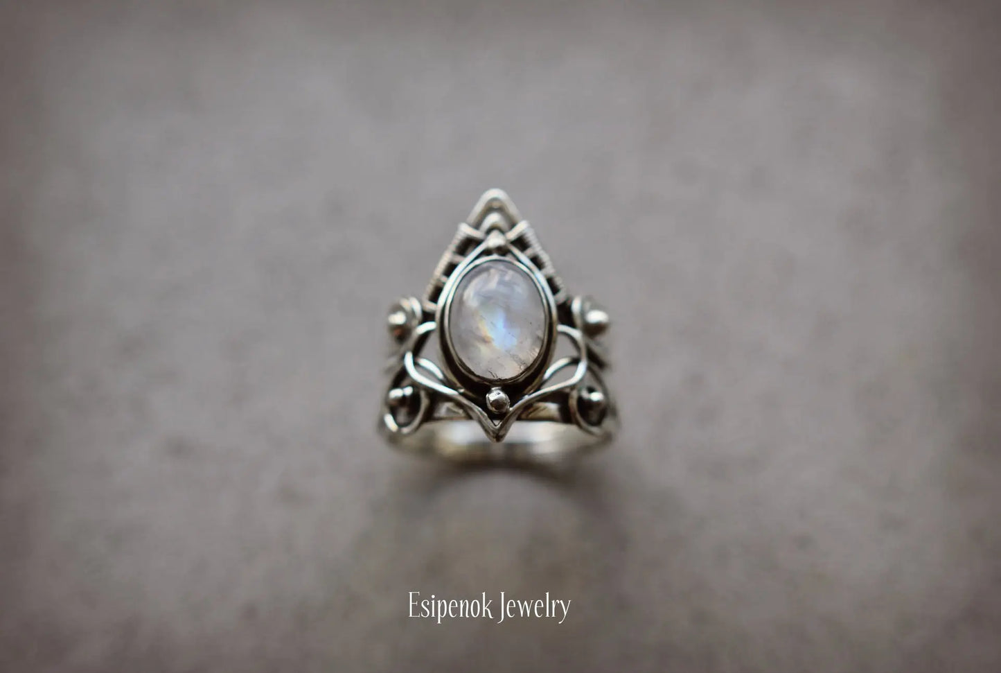 Vintage Tibetan moonstone Crystal Ring, Boho Antique Indian Moonstone Ring - The Witchy Gypsy
