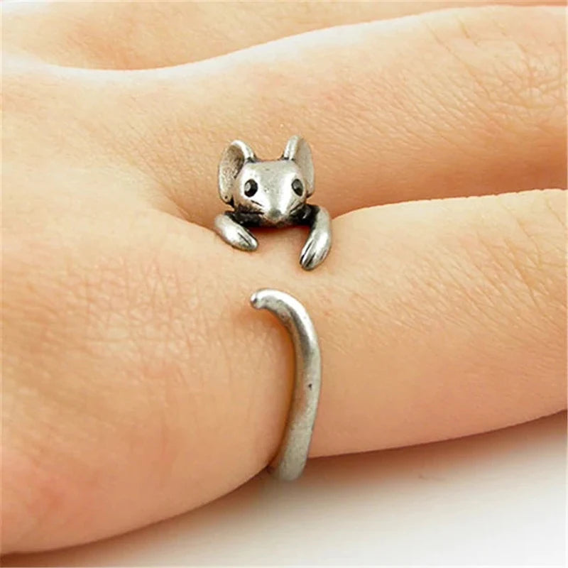 Cute Little Silver Mouse Ring, Antique Silver Finger Mouse Ring, Witchy Jewelry - The Witchy Gypsy