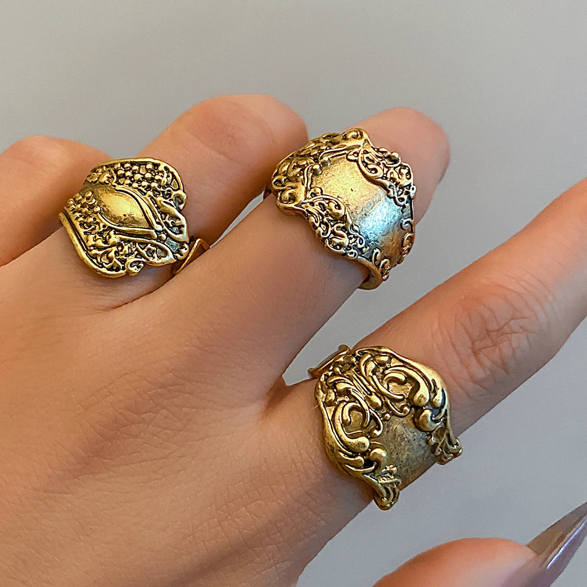 8Pcs Vintage Silver Cutlery Stem Rings, Boho Embossed Flower Silver Rings - The Witchy Gypsy