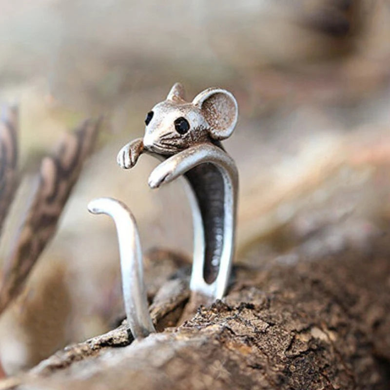 Cute Little Silver Mouse Ring, Antique Silver Finger Mouse Ring, Witchy Jewelry - The Witchy Gypsy