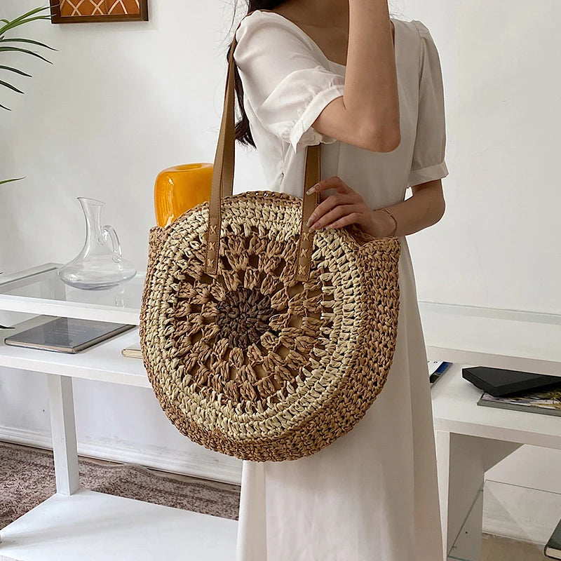 Round Women's Straw Bag, Straw Shoulder bag, Boho Purse - The Witchy Gypsy